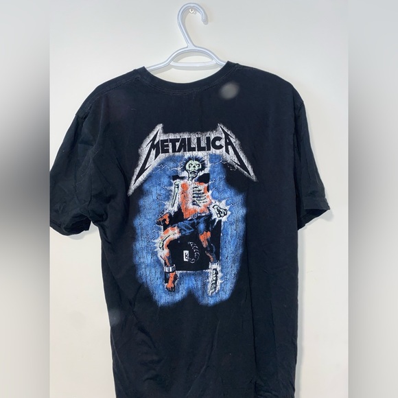 Metallica Graphic Tee - Medium - Picture 2 of 2